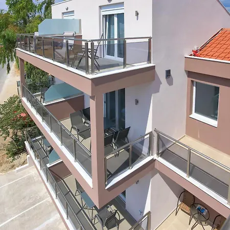 Ar Lejlighed Nikiti (Sithonia)